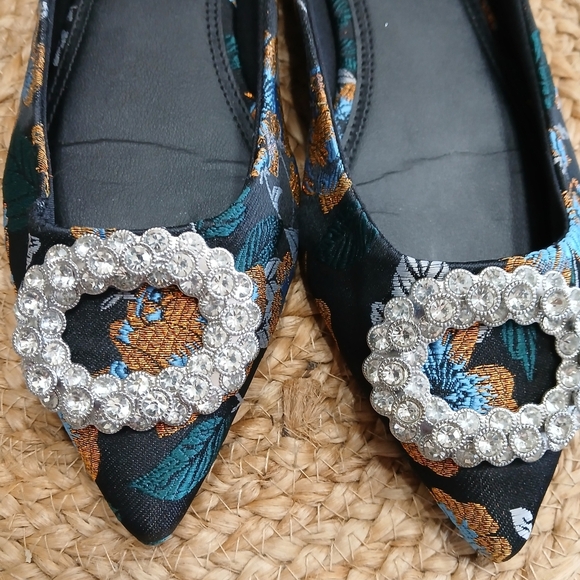 ASOS DESIGN Embellished Floral Pointed Toe Flats Artsy Business Casual Event - Picture 3 of 8